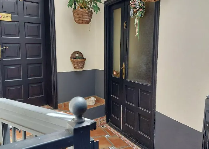To The Street With Big Kitchen